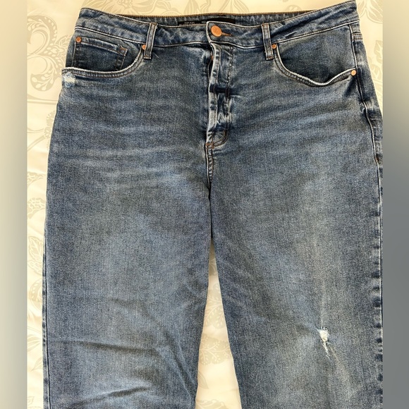 LIKE NEW- High Rise Hudson Jeans ✨ - Picture 6 of 6
